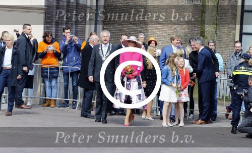 Zwolle 27 april 2016
Koningsdag in Zwolle met Koning Willem Alexander Koningin Maxima Prinses Amalia Ariane Alexia Prins Constantijn Prinses Laurentien Prins Maurits Prinses Marilene Prins Bernhard Prinses Annette Prins Pieter Christiaan Prinses Anita Prins Floris en Prinses Aimee.