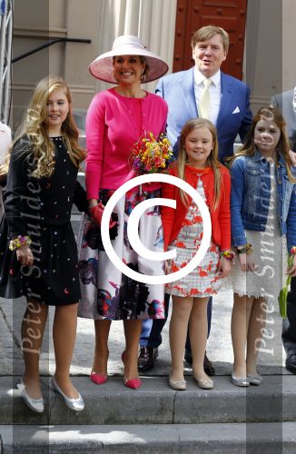 Zwolle 27 april 2016
Koningsdag in Zwolle met Koning Willem Alexander Koningin Maxima Prinses Amalia Ariane Alexia Prins Constantijn Prinses Laurentien Prins Maurits Prinses Marilene Prins Bernhard Prinses Annette Prins Pieter Christiaan Prinses Anita Prins Floris en Prinses Aimee.