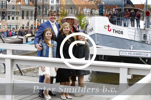 Zwolle 27 april 2016
Koningsdag in Zwolle met Koning Willem Alexander Koningin Maxima Prinses Amalia Ariane Alexia Prins Constantijn Prinses Laurentien Prins Maurits Prinses Marilene Prins Bernhard Prinses Annette Prins Pieter Christiaan Prinses Anita Prins Floris en Prinses Aimee.