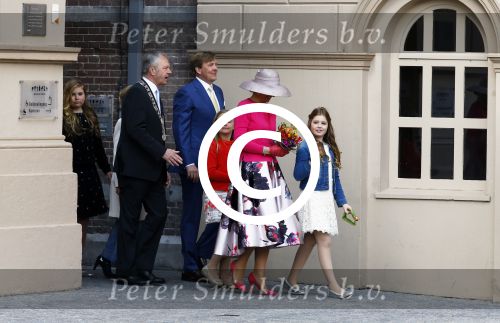 Zwolle 27 april 2016
Koningsdag in Zwolle met Koning Willem Alexander Koningin Maxima Prinses Amalia Ariane Alexia Prins Constantijn Prinses Laurentien Prins Maurits Prinses Marilene Prins Bernhard Prinses Annette Prins Pieter Christiaan Prinses Anita Prins Floris en Prinses Aimee.