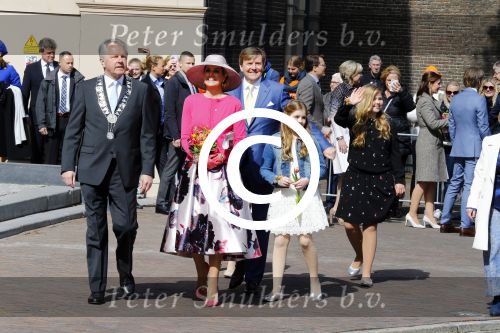 Zwolle 27 april 2016
Koningsdag in Zwolle met Koning Willem Alexander Koningin Maxima Prinses Amalia Ariane Alexia Prins Constantijn Prinses Laurentien Prins Maurits Prinses Marilene Prins Bernhard Prinses Annette Prins Pieter Christiaan Prinses Anita Prins Floris en Prinses Aimee.
