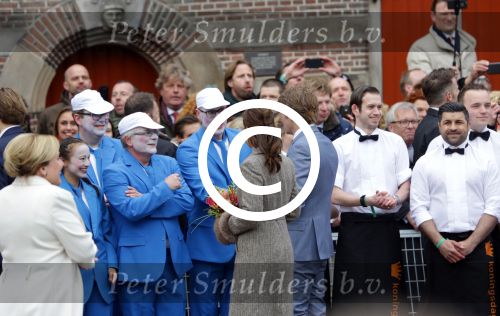 Zwolle 27 april 2016
Koningsdag in Zwolle met Koning Willem Alexander Koningin Maxima Prinses Amalia Ariane Alexia Prins Constantijn Prinses Laurentien Prins Maurits Prinses Marilene Prins Bernhard Prinses Annette Prins Pieter Christiaan Prinses Anita Prins Floris en Prinses Aimee.