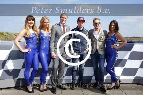 Zandvoort 20 april 2016
Persconferentie Max Verstapen ivm race event ism met Circuitpark Zandvoort en Jumbo.
Prins Bernhard Junior Jos Verstappen en Frits v Eerd waren aanwezig.