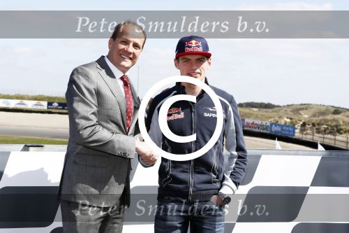 Zandvoort 20 april 2016
Persconferentie Max Verstapen ivm race event ism met Circuitpark Zandvoort en Jumbo.
Prins Bernhard Junior Jos Verstappen en Frits v Eerd waren aanwezig.