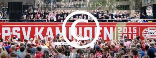 Zondag, 8 Mei 2016 PSV Landskampioen Seizoen 2015/2016
Maandag 9 Mei 2016 Huldinging op de platte kar