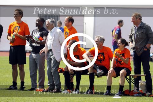 Amsterdam 13 mei 2016
Sportdag van de Johan Cruijff foundation in het olymoisch stadion met oa Johnny Heitinga Dennis Bergkamp Peter Heerschop Vigo Waas Sjaak Swart Kenneth Perez Evelyne de Bruin en Raoul Heertje.