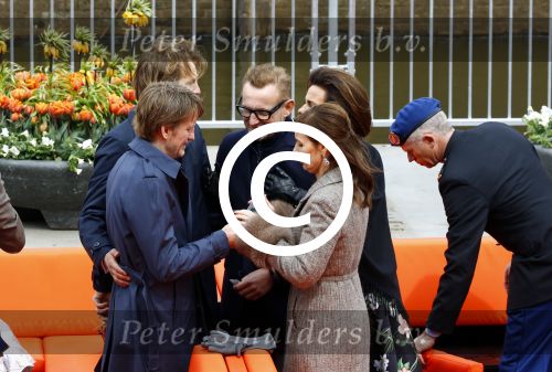Zwolle 27 april 2016
Koningsdag in Zwolle met Koning Willem Alexander Koningin Maxima Prinses Amalia Ariane Alexia Prins Constantijn Prinses Laurentien Prins Maurits Prinses Marilene Prins Bernhard Prinses Annette Prins Pieter Christiaan Prinses Anita Prins Floris en Prinses Aimee.