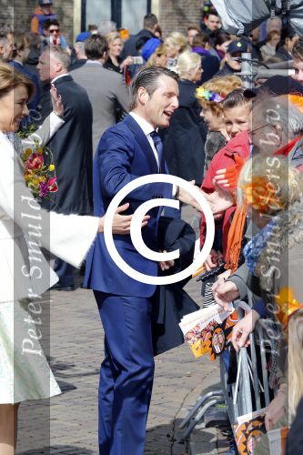 Zwolle 27 april 2016
Koningsdag in Zwolle met Koning Willem Alexander Koningin Maxima Prinses Amalia Ariane Alexia Prins Constantijn Prinses Laurentien Prins Maurits Prinses Marilene Prins Bernhard Prinses Annette Prins Pieter Christiaan Prinses Anita Prins Floris en Prinses Aimee.