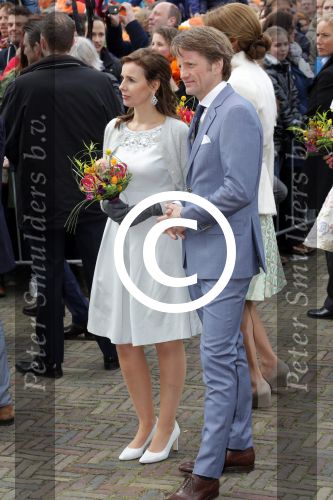 Zwolle 27 april 2016
Koningsdag in Zwolle met Koning Willem Alexander Koningin Maxima Prinses Amalia Ariane Alexia Prins Constantijn Prinses Laurentien Prins Maurits Prinses Marilene Prins Bernhard Prinses Annette Prins Pieter Christiaan Prinses Anita Prins Floris en Prinses Aimee.