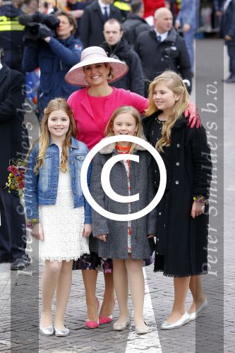 Zwolle 27 april 2016
Koningsdag in Zwolle met Koning Willem Alexander Koningin Maxima Prinses Amalia Ariane Alexia Prins Constantijn Prinses Laurentien Prins Maurits Prinses Marilene Prins Bernhard Prinses Annette Prins Pieter Christiaan Prinses Anita Prins Floris en Prinses Aimee.