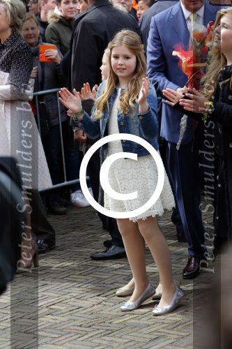 Zwolle 27 april 2016
Koningsdag in Zwolle met Koning Willem Alexander Koningin Maxima Prinses Amalia Ariane Alexia Prins Constantijn Prinses Laurentien Prins Maurits Prinses Marilene Prins Bernhard Prinses Annette Prins Pieter Christiaan Prinses Anita Prins Floris en Prinses Aimee.