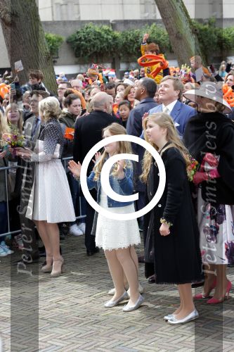 Zwolle 27 april 2016
Koningsdag in Zwolle met Koning Willem Alexander Koningin Maxima Prinses Amalia Ariane Alexia Prins Constantijn Prinses Laurentien Prins Maurits Prinses Marilene Prins Bernhard Prinses Annette Prins Pieter Christiaan Prinses Anita Prins Floris en Prinses Aimee.