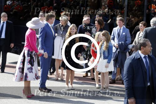 Zwolle 27 april 2016
Koningsdag in Zwolle met Koning Willem Alexander Koningin Maxima Prinses Amalia Ariane Alexia Prins Constantijn Prinses Laurentien Prins Maurits Prinses Marilene Prins Bernhard Prinses Annette Prins Pieter Christiaan Prinses Anita Prins Floris en Prinses Aimee.