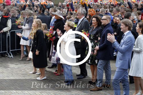 Zwolle 27 april 2016
Koningsdag in Zwolle met Koning Willem Alexander Koningin Maxima Prinses Amalia Ariane Alexia Prins Constantijn Prinses Laurentien Prins Maurits Prinses Marilene Prins Bernhard Prinses Annette Prins Pieter Christiaan Prinses Anita Prins Floris en Prinses Aimee.