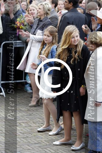 Zwolle 27 april 2016
Koningsdag in Zwolle met Koning Willem Alexander Koningin Maxima Prinses Amalia Ariane Alexia Prins Constantijn Prinses Laurentien Prins Maurits Prinses Marilene Prins Bernhard Prinses Annette Prins Pieter Christiaan Prinses Anita Prins Floris en Prinses Aimee.