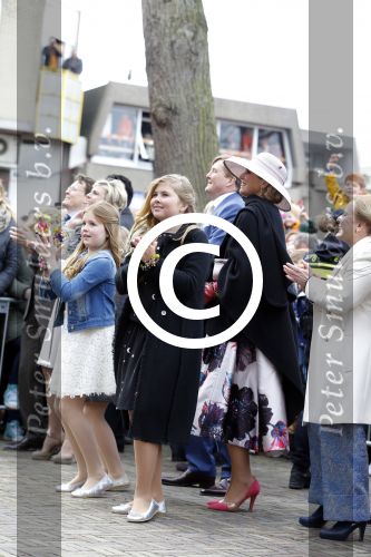 Zwolle 27 april 2016
Koningsdag in Zwolle met Koning Willem Alexander Koningin Maxima Prinses Amalia Ariane Alexia Prins Constantijn Prinses Laurentien Prins Maurits Prinses Marilene Prins Bernhard Prinses Annette Prins Pieter Christiaan Prinses Anita Prins Floris en Prinses Aimee.