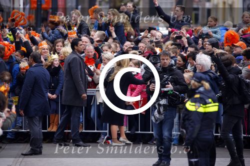Zwolle 27 april 2016
Koningsdag in Zwolle met Koning Willem Alexander Koningin Maxima Prinses Amalia Ariane Alexia Prins Constantijn Prinses Laurentien Prins Maurits Prinses Marilene Prins Bernhard Prinses Annette Prins Pieter Christiaan Prinses Anita Prins Floris en Prinses Aimee.