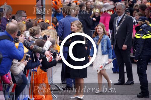 Zwolle 27 april 2016
Koningsdag in Zwolle met Koning Willem Alexander Koningin Maxima Prinses Amalia Ariane Alexia Prins Constantijn Prinses Laurentien Prins Maurits Prinses Marilene Prins Bernhard Prinses Annette Prins Pieter Christiaan Prinses Anita Prins Floris en Prinses Aimee.