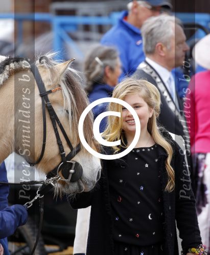 Zwolle 27 april 2016
Koningsdag in Zwolle met Koning Willem Alexander Koningin Maxima Prinses Amalia Ariane Alexia Prins Constantijn Prinses Laurentien Prins Maurits Prinses Marilene Prins Bernhard Prinses Annette Prins Pieter Christiaan Prinses Anita Prins Floris en Prinses Aimee.