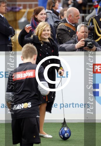Zwolle 27 april 2016
Koningsdag in Zwolle met Koning Willem Alexander Koningin Maxima Prinses Amalia Ariane Alexia Prins Constantijn Prinses Laurentien Prins Maurits Prinses Marilene Prins Bernhard Prinses Annette Prins Pieter Christiaan Prinses Anita Prins Floris en Prinses Aimee.