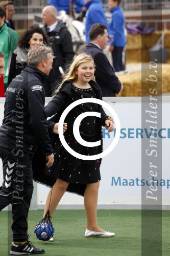 Zwolle 27 april 2016
Koningsdag in Zwolle met Koning Willem Alexander Koningin Maxima Prinses Amalia Ariane Alexia Prins Constantijn Prinses Laurentien Prins Maurits Prinses Marilene Prins Bernhard Prinses Annette Prins Pieter Christiaan Prinses Anita Prins Floris en Prinses Aimee.
