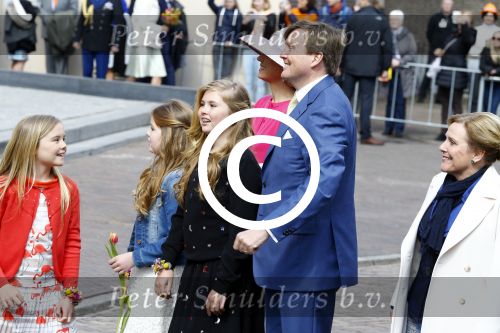 Zwolle 27 april 2016
Koningsdag in Zwolle met Koning Willem Alexander Koningin Maxima Prinses Amalia Ariane Alexia Prins Constantijn Prinses Laurentien Prins Maurits Prinses Marilene Prins Bernhard Prinses Annette Prins Pieter Christiaan Prinses Anita Prins Floris en Prinses Aimee.