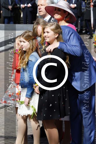 Zwolle 27 april 2016
Koningsdag in Zwolle met Koning Willem Alexander Koningin Maxima Prinses Amalia Ariane Alexia Prins Constantijn Prinses Laurentien Prins Maurits Prinses Marilene Prins Bernhard Prinses Annette Prins Pieter Christiaan Prinses Anita Prins Floris en Prinses Aimee.