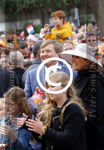 Zwolle 27 april 2016
Koningsdag in Zwolle met Koning Willem Alexander Koningin Maxima Prinses Amalia Ariane Alexia Prins Constantijn Prinses Laurentien Prins Maurits Prinses Marilene Prins Bernhard Prinses Annette Prins Pieter Christiaan Prinses Anita Prins Floris en Prinses Aimee.