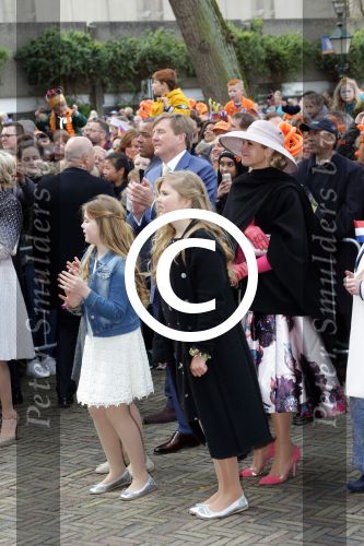 Zwolle 27 april 2016
Koningsdag in Zwolle met Koning Willem Alexander Koningin Maxima Prinses Amalia Ariane Alexia Prins Constantijn Prinses Laurentien Prins Maurits Prinses Marilene Prins Bernhard Prinses Annette Prins Pieter Christiaan Prinses Anita Prins Floris en Prinses Aimee.