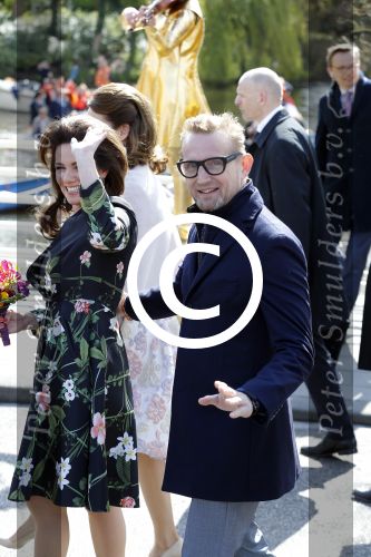 Zwolle 27 april 2016
Koningsdag in Zwolle met Koning Willem Alexander Koningin Maxima Prinses Amalia Ariane Alexia Prins Constantijn Prinses Laurentien Prins Maurits Prinses Marilene Prins Bernhard Prinses Annette Prins Pieter Christiaan Prinses Anita Prins Floris en Prinses Aimee.