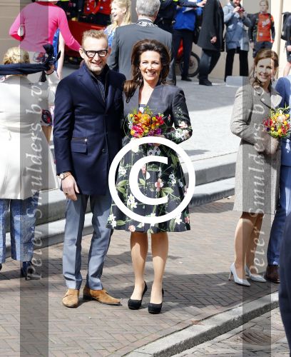 Zwolle 27 april 2016
Koningsdag in Zwolle met Koning Willem Alexander Koningin Maxima Prinses Amalia Ariane Alexia Prins Constantijn Prinses Laurentien Prins Maurits Prinses Marilene Prins Bernhard Prinses Annette Prins Pieter Christiaan Prinses Anita Prins Floris en Prinses Aimee.