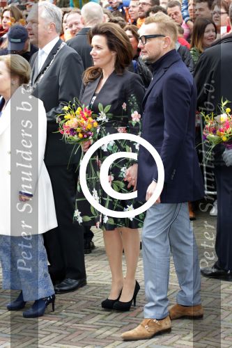 Zwolle 27 april 2016
Koningsdag in Zwolle met Koning Willem Alexander Koningin Maxima Prinses Amalia Ariane Alexia Prins Constantijn Prinses Laurentien Prins Maurits Prinses Marilene Prins Bernhard Prinses Annette Prins Pieter Christiaan Prinses Anita Prins Floris en Prinses Aimee.