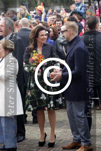 Zwolle 27 april 2016
Koningsdag in Zwolle met Koning Willem Alexander Koningin Maxima Prinses Amalia Ariane Alexia Prins Constantijn Prinses Laurentien Prins Maurits Prinses Marilene Prins Bernhard Prinses Annette Prins Pieter Christiaan Prinses Anita Prins Floris en Prinses Aimee.