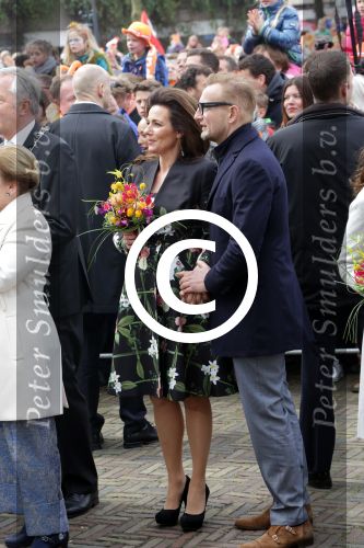 Zwolle 27 april 2016
Koningsdag in Zwolle met Koning Willem Alexander Koningin Maxima Prinses Amalia Ariane Alexia Prins Constantijn Prinses Laurentien Prins Maurits Prinses Marilene Prins Bernhard Prinses Annette Prins Pieter Christiaan Prinses Anita Prins Floris en Prinses Aimee.