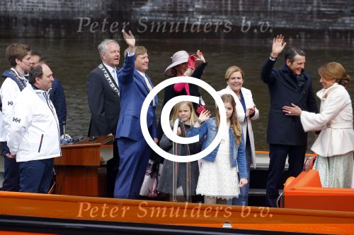 Zwolle 27 april 2016
Koningsdag in Zwolle met Koning Willem Alexander Koningin Maxima Prinses Amalia Ariane Alexia Prins Constantijn Prinses Laurentien Prins Maurits Prinses Marilene Prins Bernhard Prinses Annette Prins Pieter Christiaan Prinses Anita Prins Floris en Prinses Aimee.