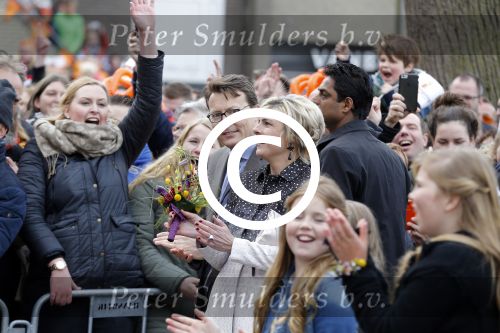 Zwolle 27 april 2016
Koningsdag in Zwolle met Koning Willem Alexander Koningin Maxima Prinses Amalia Ariane Alexia Prins Constantijn Prinses Laurentien Prins Maurits Prinses Marilene Prins Bernhard Prinses Annette Prins Pieter Christiaan Prinses Anita Prins Floris en Prinses Aimee.