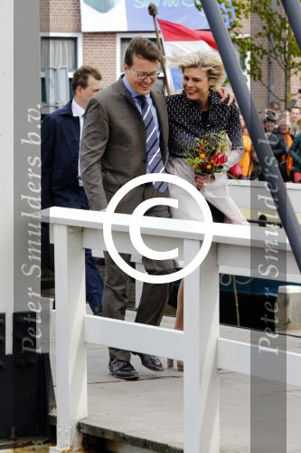 Zwolle 27 april 2016
Koningsdag in Zwolle met Koning Willem Alexander Koningin Maxima Prinses Amalia Ariane Alexia Prins Constantijn Prinses Laurentien Prins Maurits Prinses Marilene Prins Bernhard Prinses Annette Prins Pieter Christiaan Prinses Anita Prins Floris en Prinses Aimee.