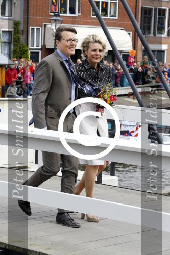 Zwolle 27 april 2016
Koningsdag in Zwolle met Koning Willem Alexander Koningin Maxima Prinses Amalia Ariane Alexia Prins Constantijn Prinses Laurentien Prins Maurits Prinses Marilene Prins Bernhard Prinses Annette Prins Pieter Christiaan Prinses Anita Prins Floris en Prinses Aimee.
