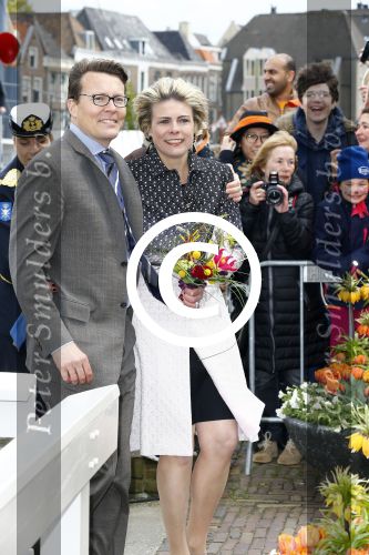 Zwolle 27 april 2016
Koningsdag in Zwolle met Koning Willem Alexander Koningin Maxima Prinses Amalia Ariane Alexia Prins Constantijn Prinses Laurentien Prins Maurits Prinses Marilene Prins Bernhard Prinses Annette Prins Pieter Christiaan Prinses Anita Prins Floris en Prinses Aimee.