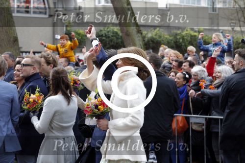 Zwolle 27 april 2016
Koningsdag in Zwolle met Koning Willem Alexander Koningin Maxima Prinses Amalia Ariane Alexia Prins Constantijn Prinses Laurentien Prins Maurits Prinses Marilene Prins Bernhard Prinses Annette Prins Pieter Christiaan Prinses Anita Prins Floris en Prinses Aimee.