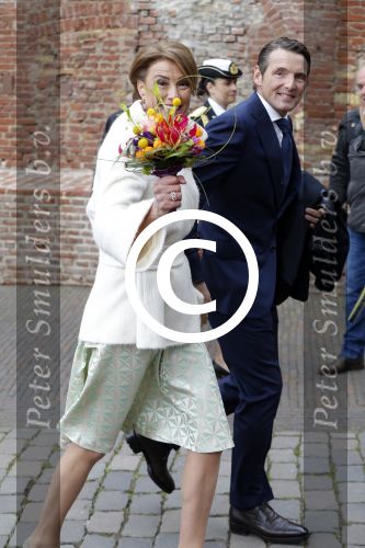 Zwolle 27 april 2016
Koningsdag in Zwolle met Koning Willem Alexander Koningin Maxima Prinses Amalia Ariane Alexia Prins Constantijn Prinses Laurentien Prins Maurits Prinses Marilene Prins Bernhard Prinses Annette Prins Pieter Christiaan Prinses Anita Prins Floris en Prinses Aimee.