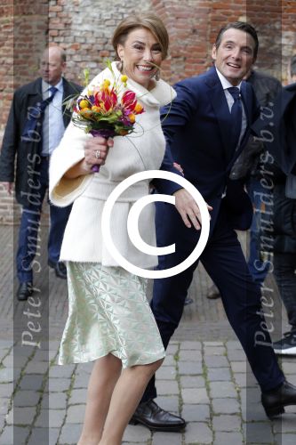 Zwolle 27 april 2016
Koningsdag in Zwolle met Koning Willem Alexander Koningin Maxima Prinses Amalia Ariane Alexia Prins Constantijn Prinses Laurentien Prins Maurits Prinses Marilene Prins Bernhard Prinses Annette Prins Pieter Christiaan Prinses Anita Prins Floris en Prinses Aimee.