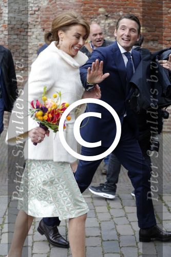 Zwolle 27 april 2016
Koningsdag in Zwolle met Koning Willem Alexander Koningin Maxima Prinses Amalia Ariane Alexia Prins Constantijn Prinses Laurentien Prins Maurits Prinses Marilene Prins Bernhard Prinses Annette Prins Pieter Christiaan Prinses Anita Prins Floris en Prinses Aimee.
