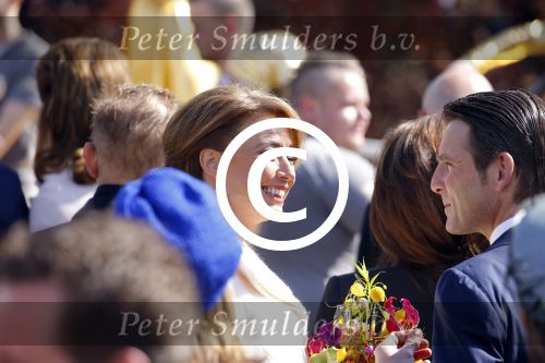 Zwolle 27 april 2016
Koningsdag in Zwolle met Koning Willem Alexander Koningin Maxima Prinses Amalia Ariane Alexia Prins Constantijn Prinses Laurentien Prins Maurits Prinses Marilene Prins Bernhard Prinses Annette Prins Pieter Christiaan Prinses Anita Prins Floris en Prinses Aimee.