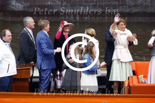 Zwolle 27 april 2016
Koningsdag in Zwolle met Koning Willem Alexander Koningin Maxima Prinses Amalia Ariane Alexia Prins Constantijn Prinses Laurentien Prins Maurits Prinses Marilene Prins Bernhard Prinses Annette Prins Pieter Christiaan Prinses Anita Prins Floris en Prinses Aimee.