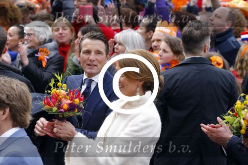 Zwolle 27 april 2016
Koningsdag in Zwolle met Koning Willem Alexander Koningin Maxima Prinses Amalia Ariane Alexia Prins Constantijn Prinses Laurentien Prins Maurits Prinses Marilene Prins Bernhard Prinses Annette Prins Pieter Christiaan Prinses Anita Prins Floris en Prinses Aimee.