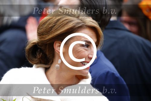 Zwolle 27 april 2016
Koningsdag in Zwolle met Koning Willem Alexander Koningin Maxima Prinses Amalia Ariane Alexia Prins Constantijn Prinses Laurentien Prins Maurits Prinses Marilene Prins Bernhard Prinses Annette Prins Pieter Christiaan Prinses Anita Prins Floris en Prinses Aimee.