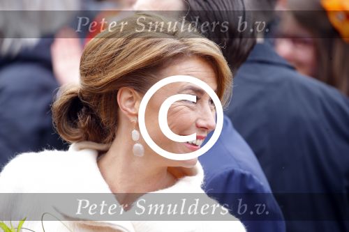 Zwolle 27 april 2016
Koningsdag in Zwolle met Koning Willem Alexander Koningin Maxima Prinses Amalia Ariane Alexia Prins Constantijn Prinses Laurentien Prins Maurits Prinses Marilene Prins Bernhard Prinses Annette Prins Pieter Christiaan Prinses Anita Prins Floris en Prinses Aimee.