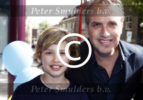 Gouda 17 april 2016
Premiere Dolfje Weerwolfje geproduceerd door Rick Engelkes naar een verhaal van Paul v Loon.
Richard Kemper met zoon