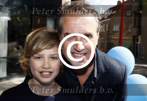 Gouda 17 april 2016
Premiere Dolfje Weerwolfje geproduceerd door Rick Engelkes naar een verhaal van Paul v Loon.
Richard Kemper met zoon